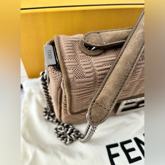 FENDI BAGUETTE CHAIN MIDI MAGLIA FF SAND - 100 % AUTHENTIC - Picture 2 of 11